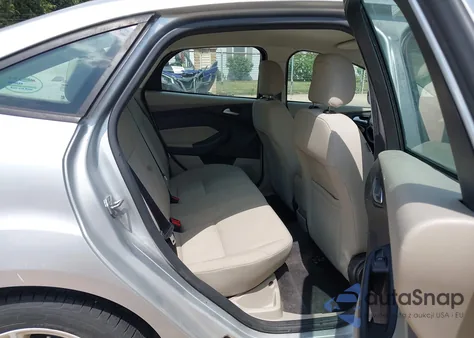 2018 Ford Focus Se из США, поврежденный, VIN 1FADP3F20JL241960